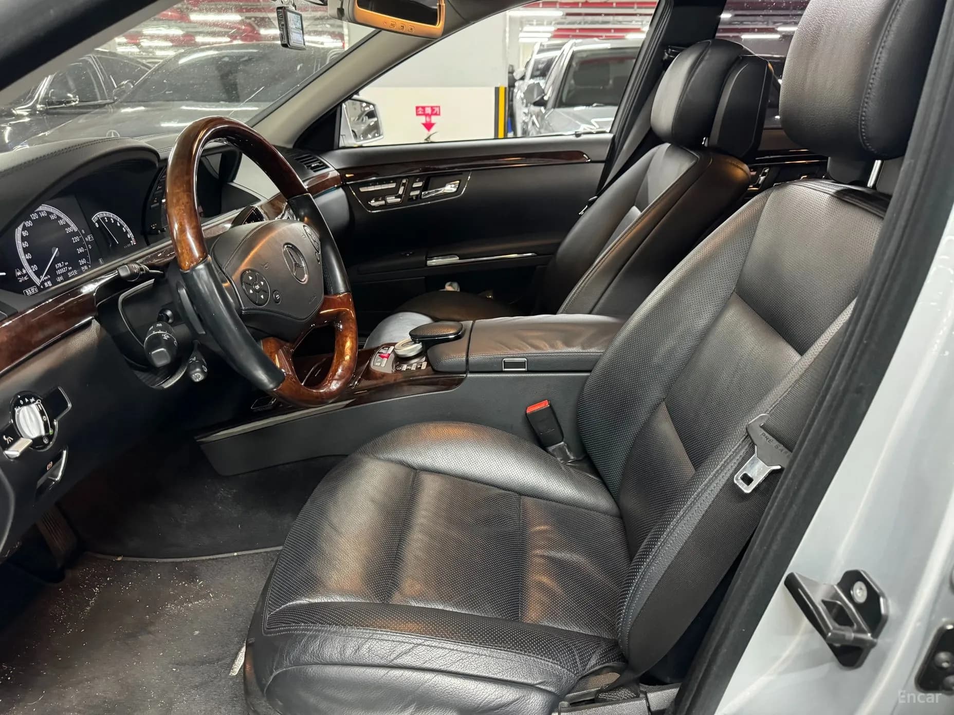 S-Class W221