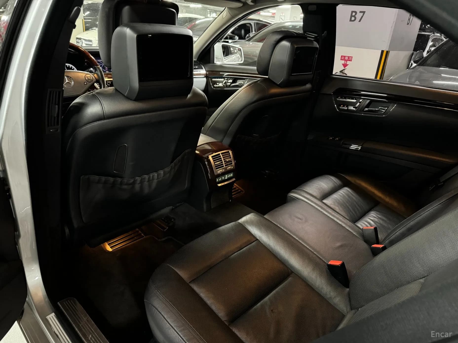 S-Class W221
