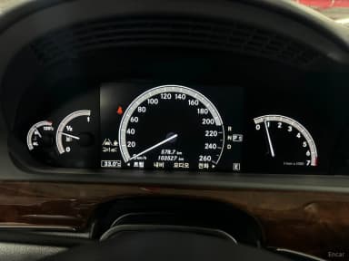 S-Class W221