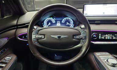 GV70