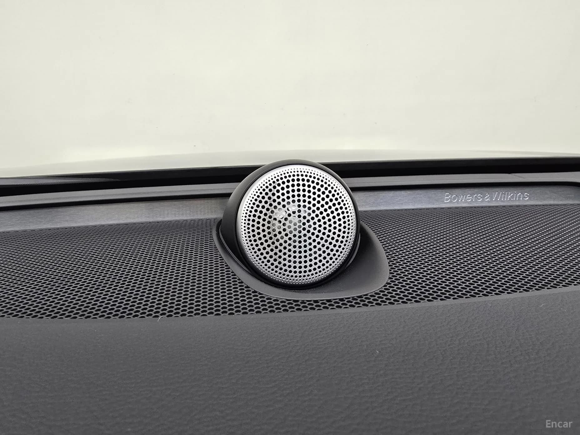 S90