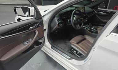 5 Series (G30)
