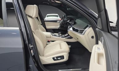 X7 (G07)