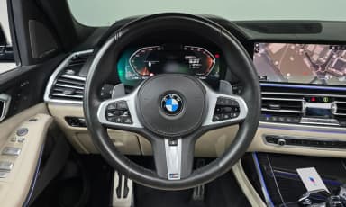 X7 (G07)