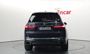 X7 (G07)
