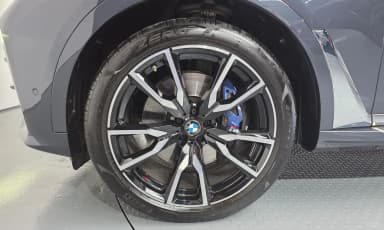 X7 (G07)