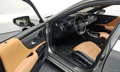 ES300h 7th Generation