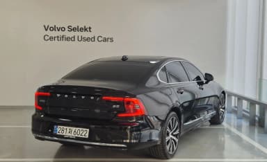 S90