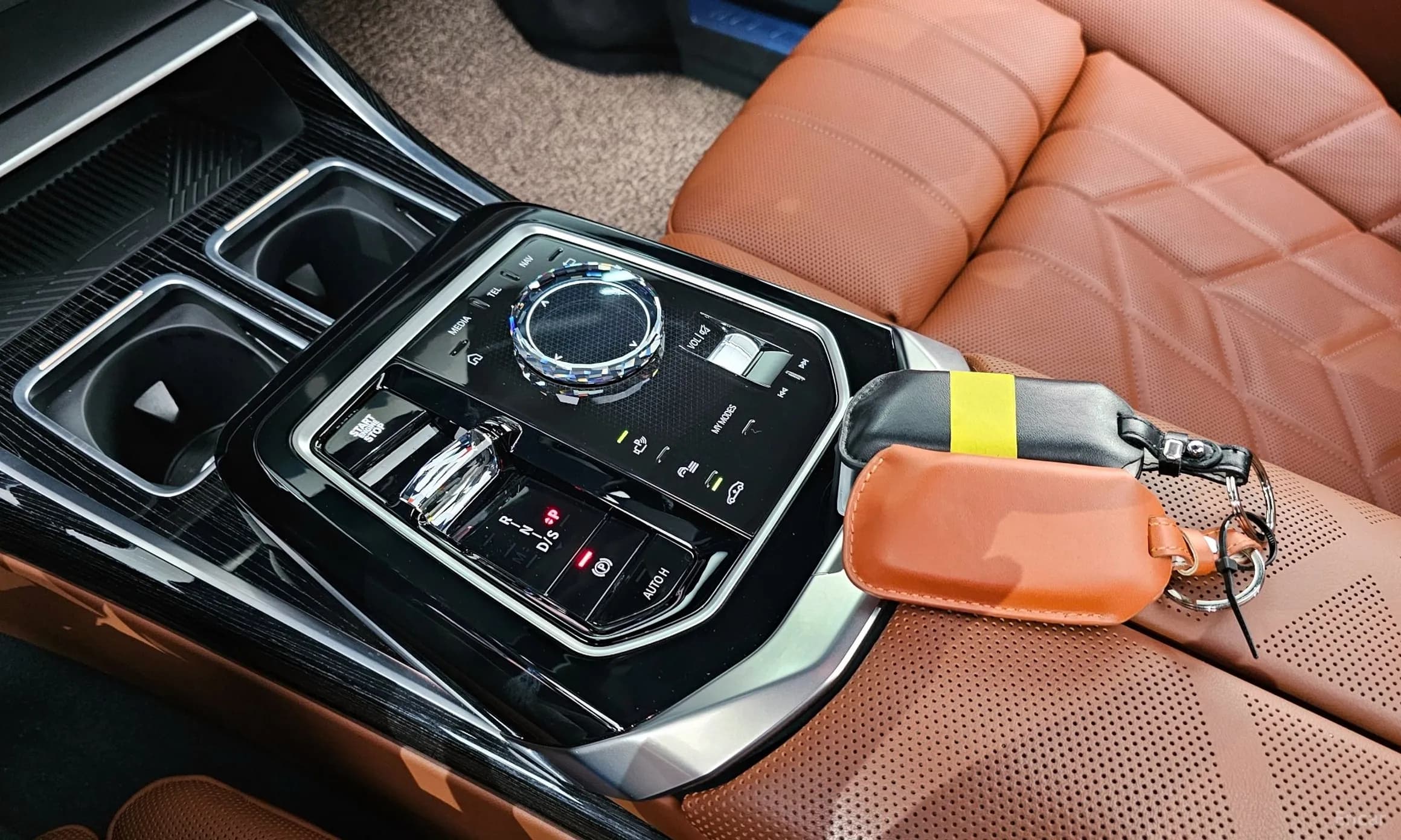 7 Series (G70)