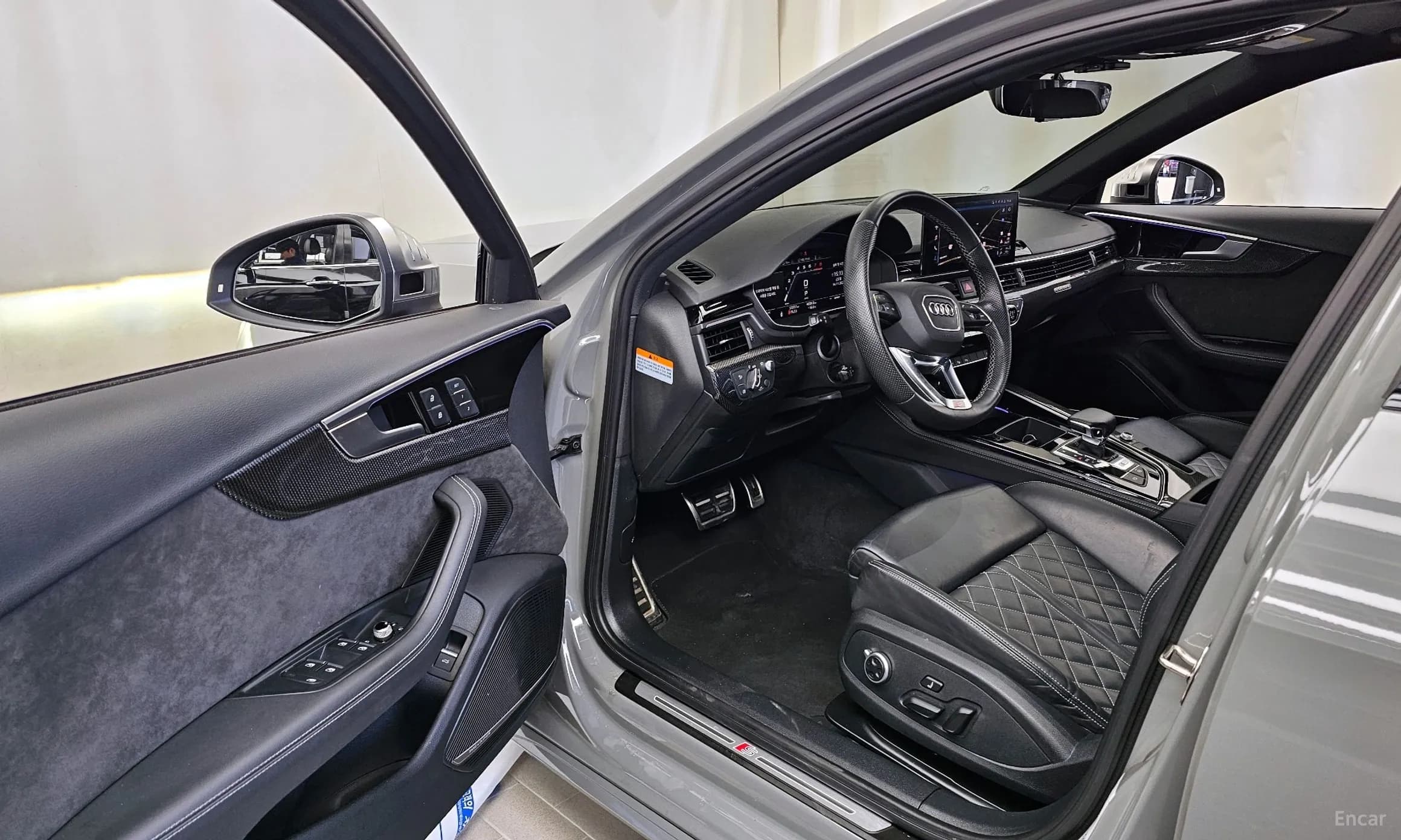 S4 (B9)