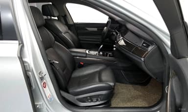 7 Series (F01)