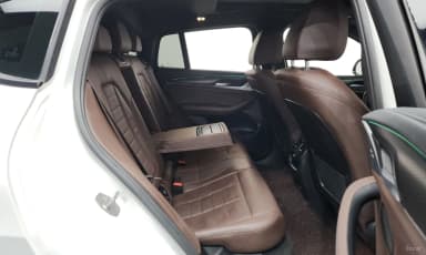 X4 (G02)