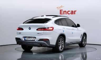X4 (G02)