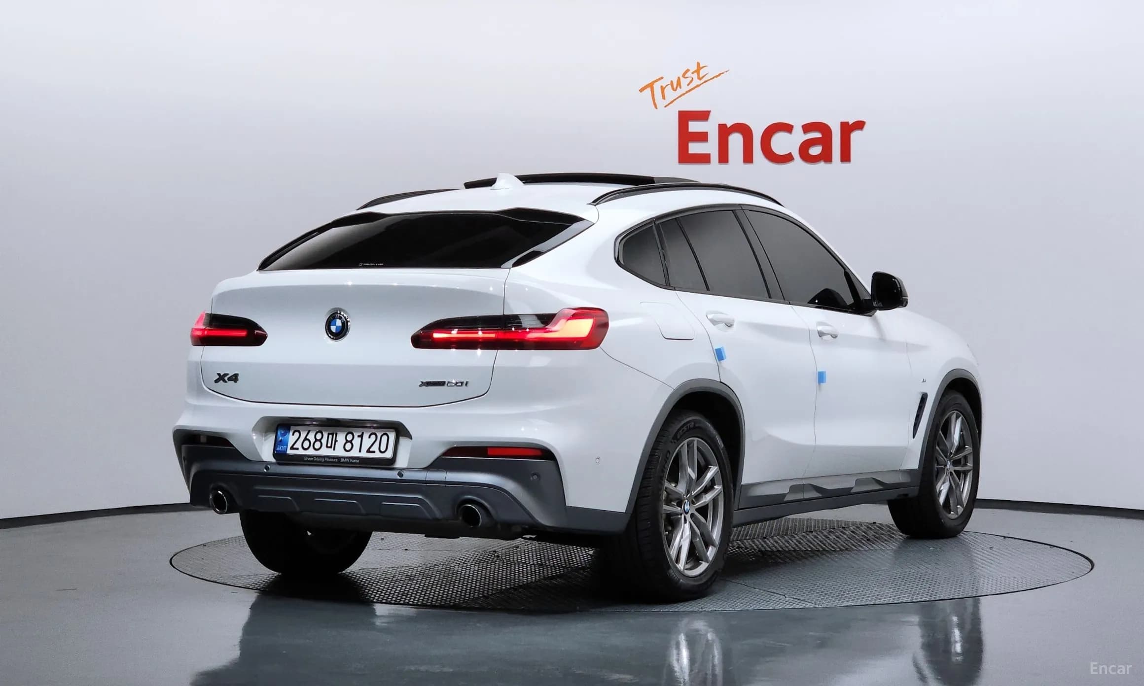 X4 (G02)
