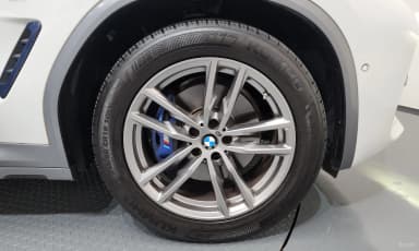 X4 (G02)