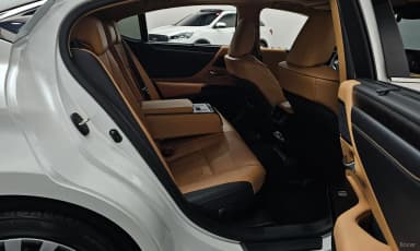 ES300h 7th Generation