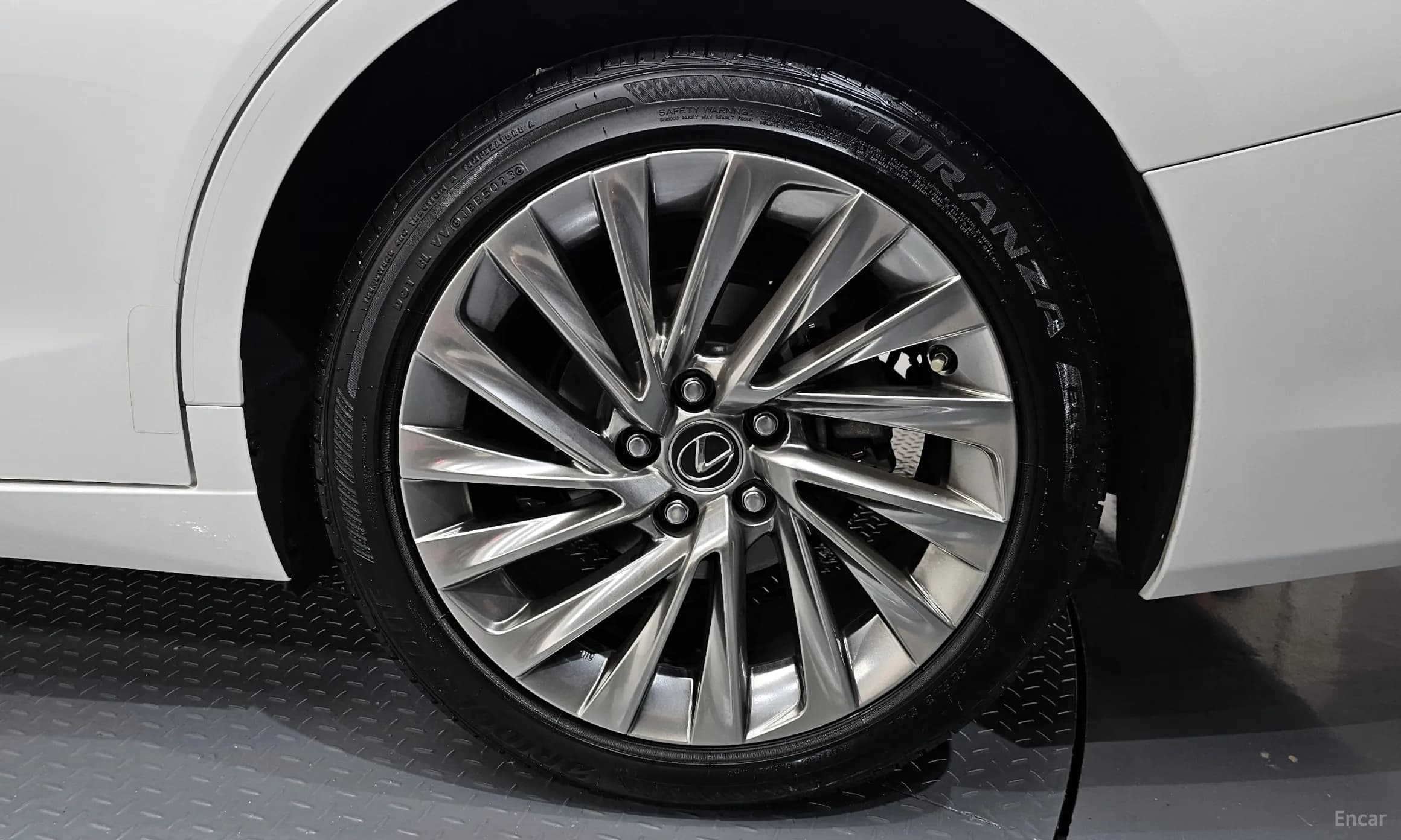 ES300h 7th Generation