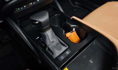 ES300h 7th Generation