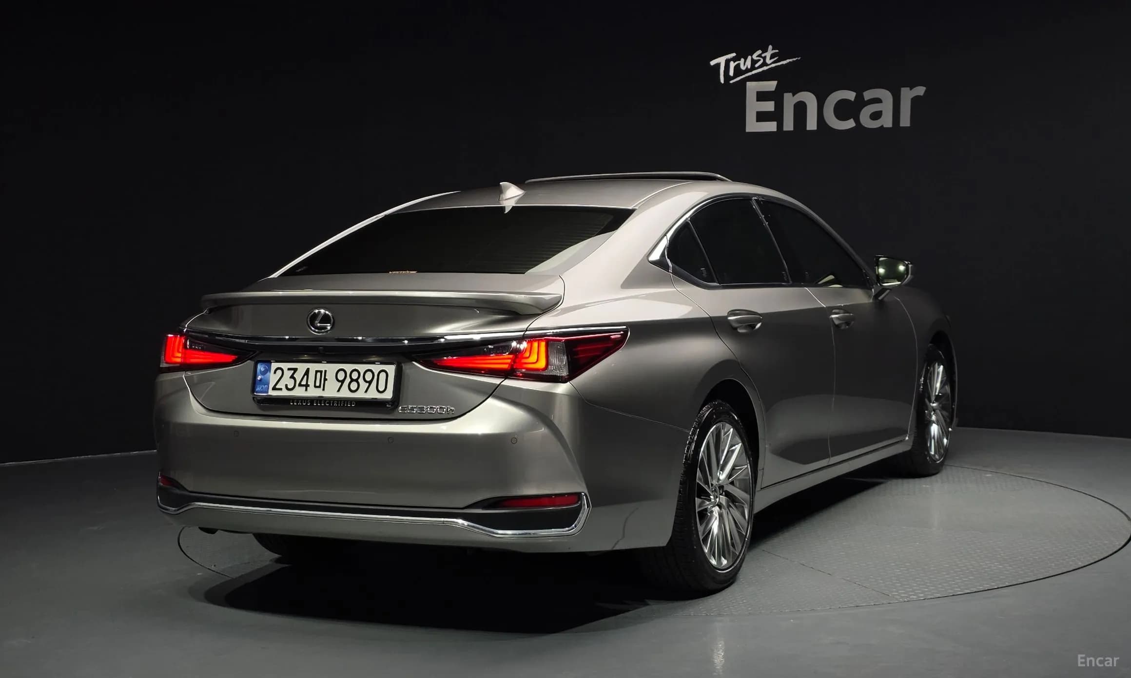 ES300h 7th Generation