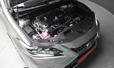 ES300h 7th Generation