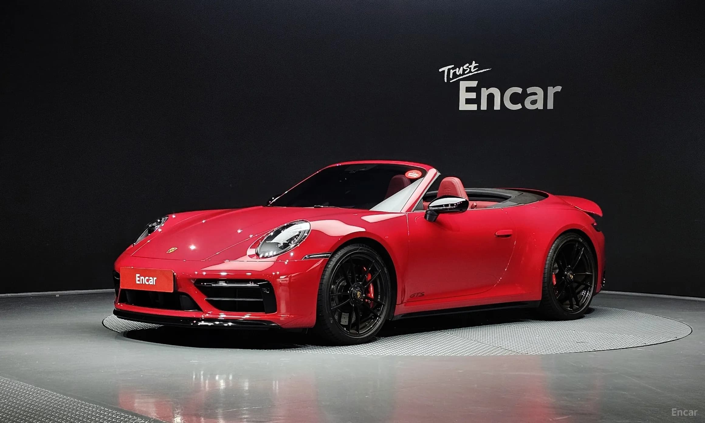 911 (992)