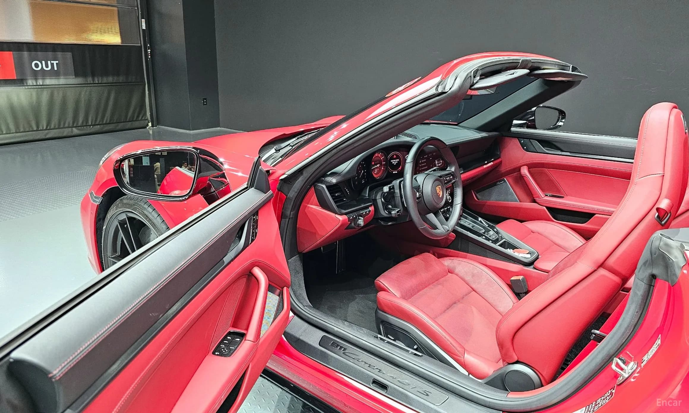 911 (992)