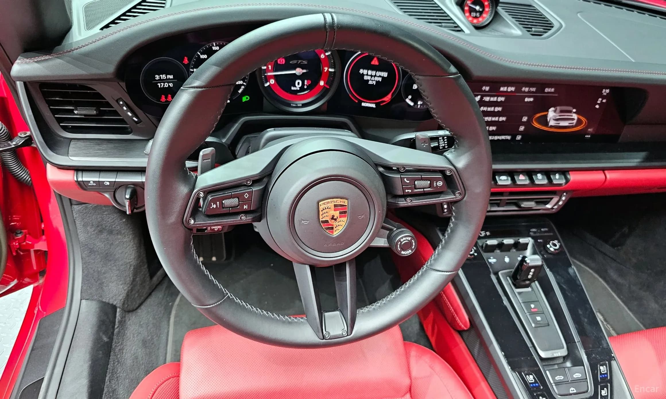 911 (992)