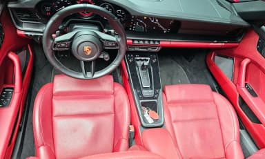 911 (992)