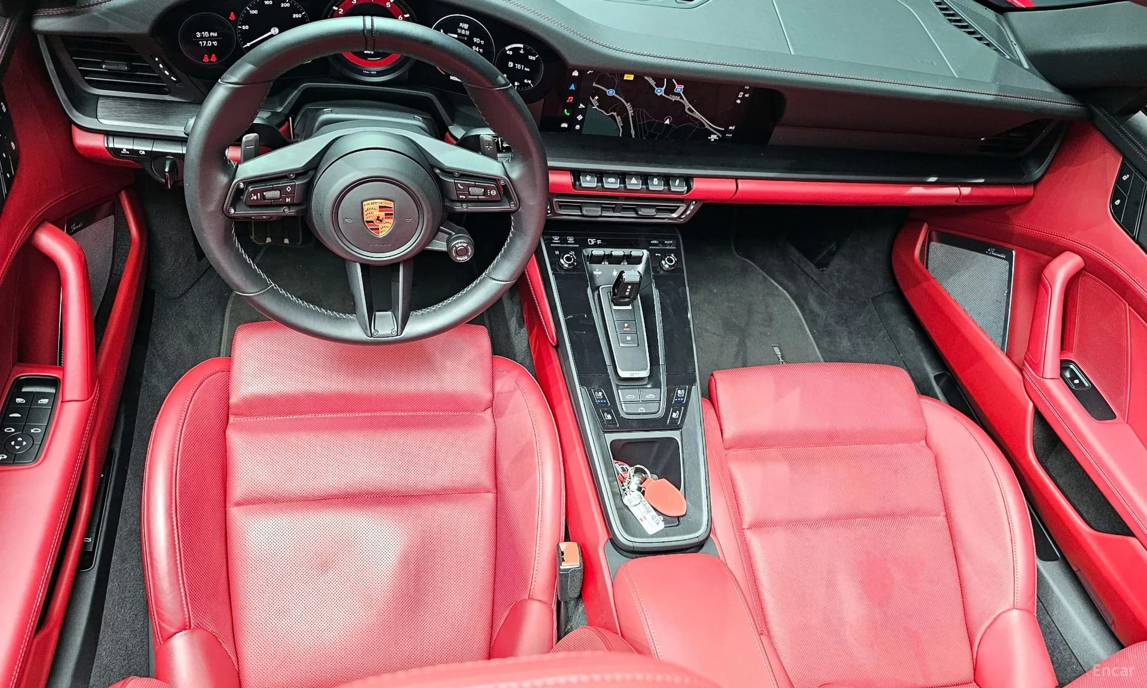 911 (992)