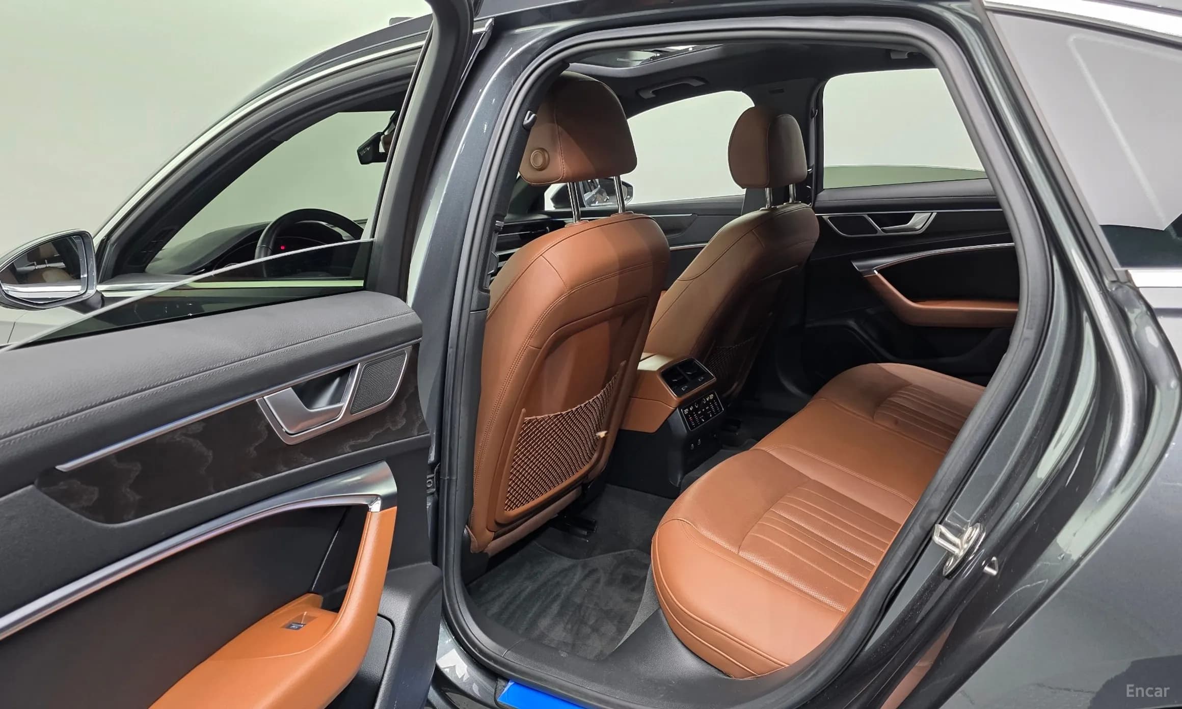 A6 (C8)