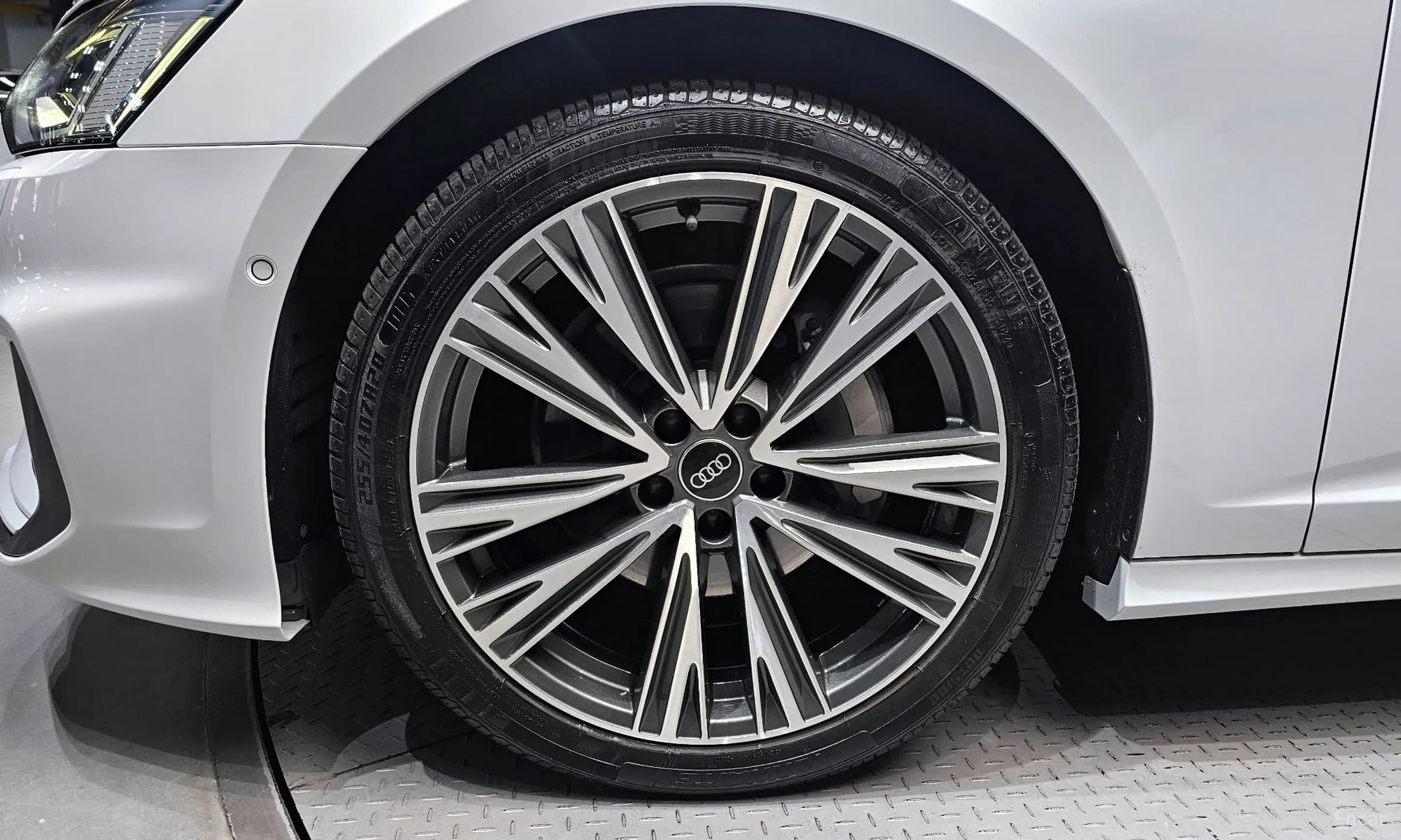 A6 (C8)