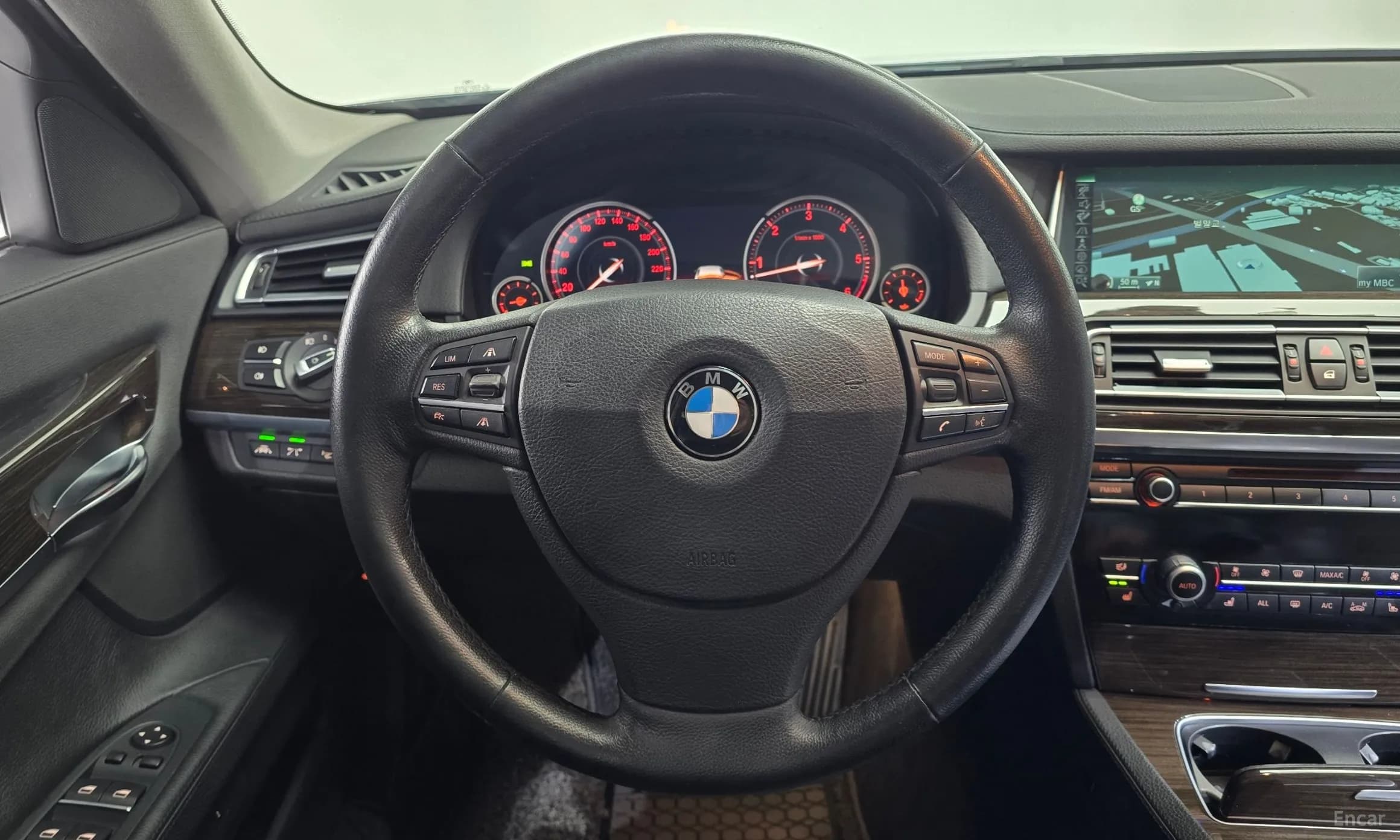 7 Series (F01)