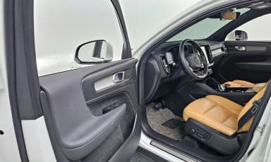 XC40