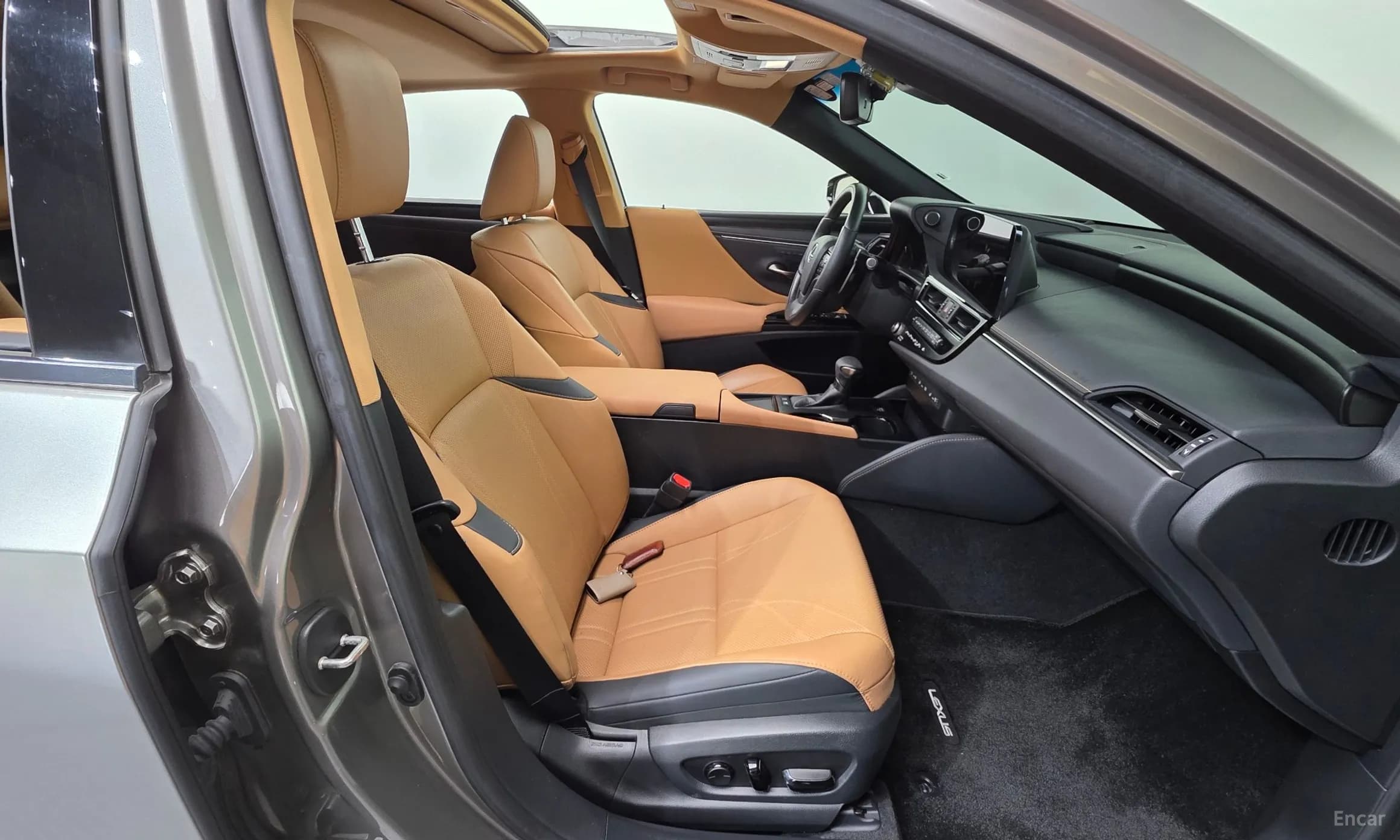 ES300h 7th Generation