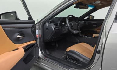 ES300h 7th Generation