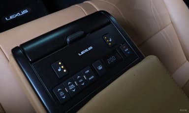 ES300h 7th Generation