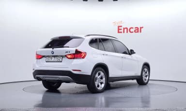X1 (E84)