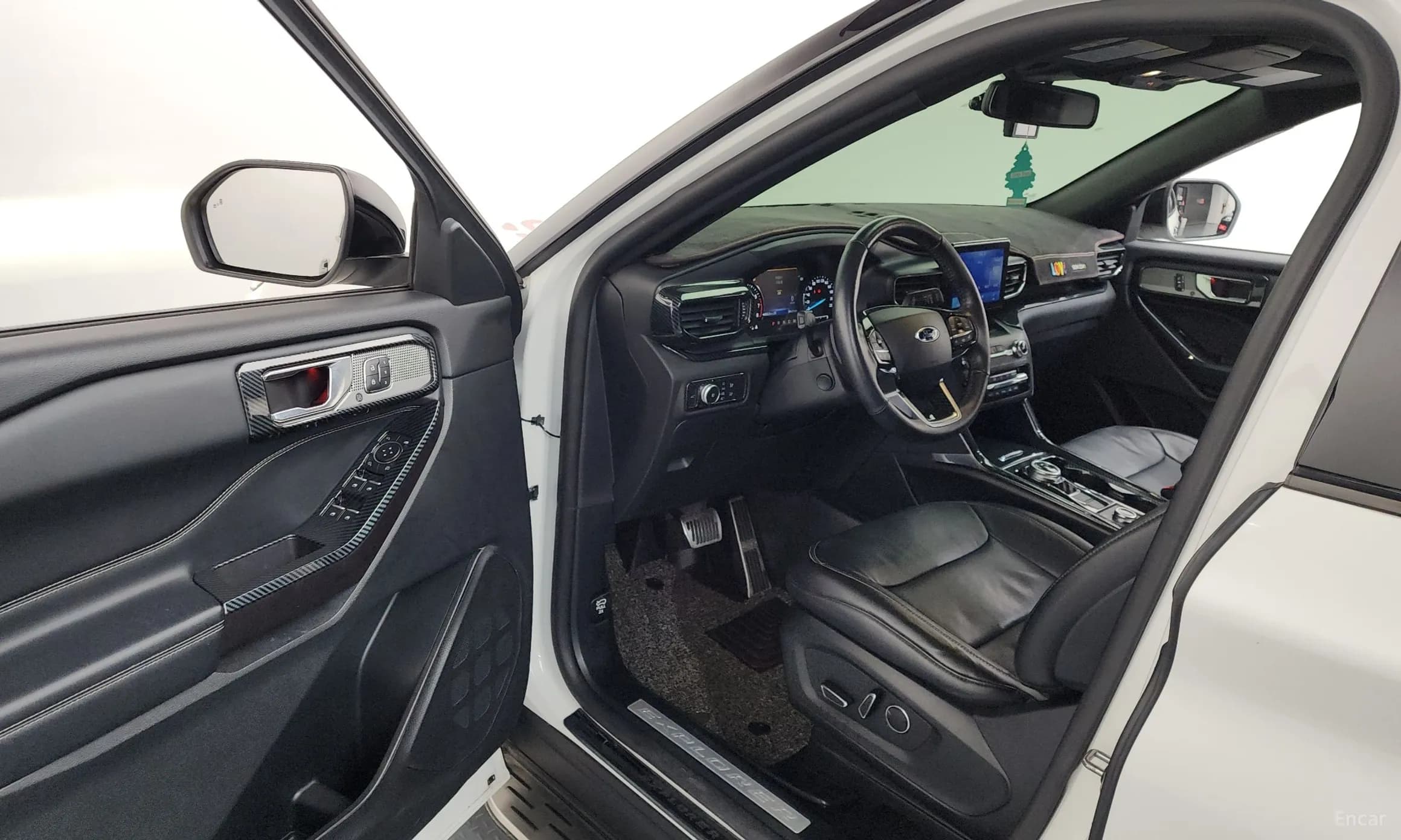 Explorer 6th Generation