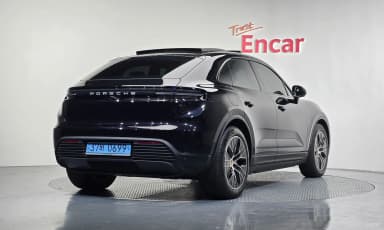 Macan EV