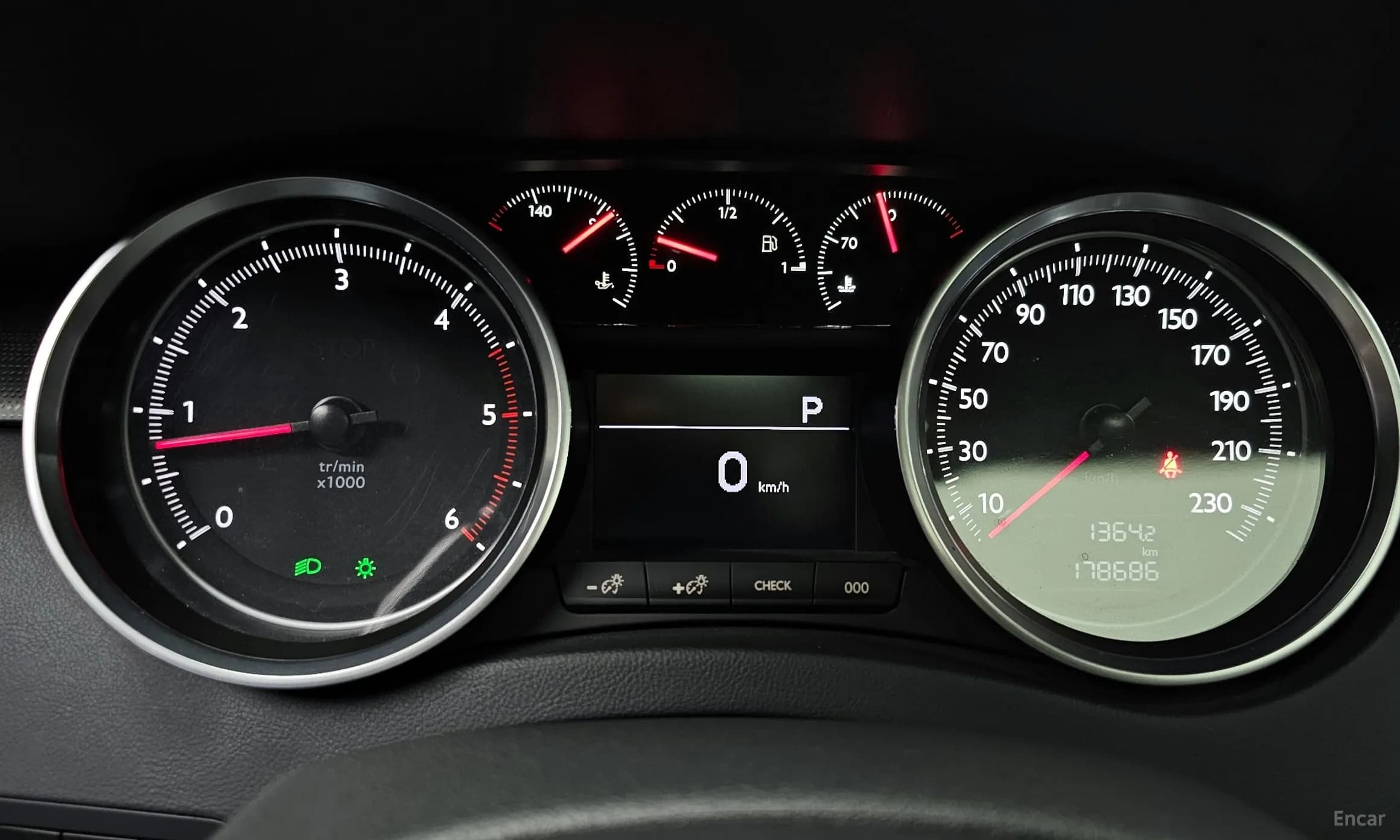 m1Bw200E2YqeygG33_dc2:507