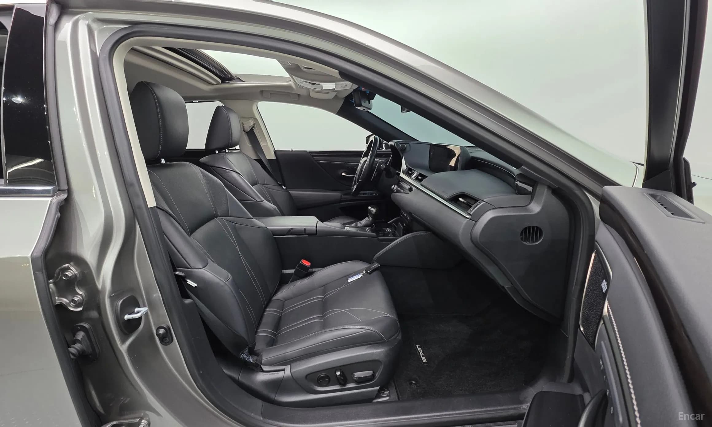 ES300h 7th Generation