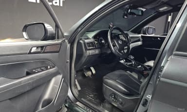 Rexton Sports Khan