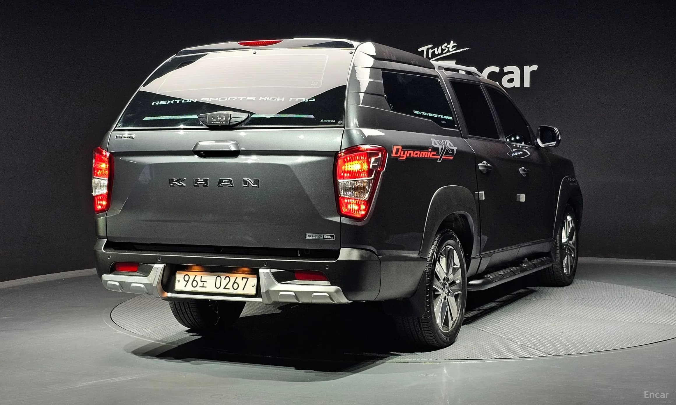 Rexton Sports Khan