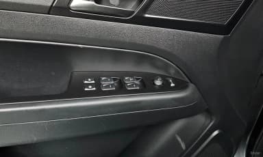 Rexton Sports Khan