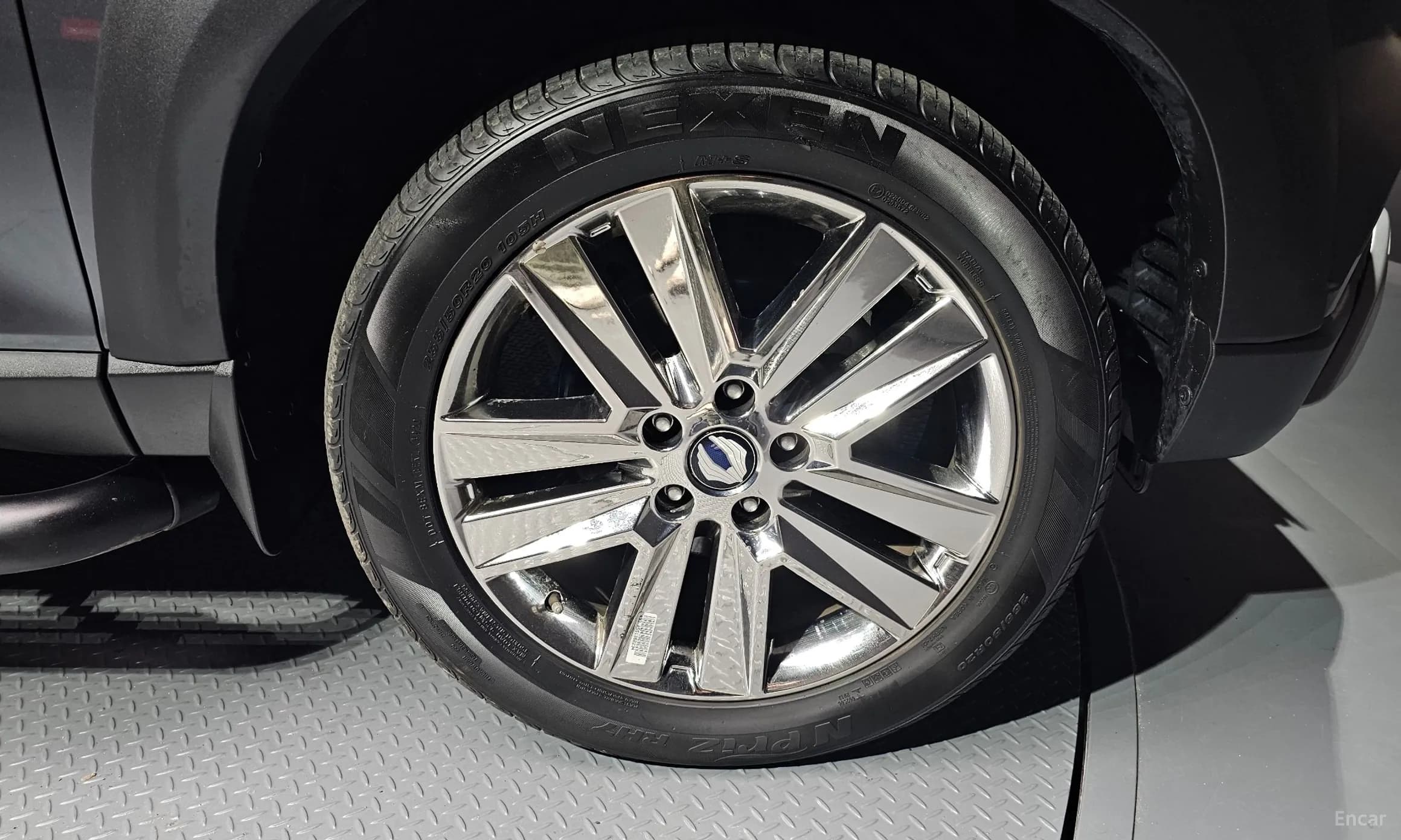 Rexton Sports Khan