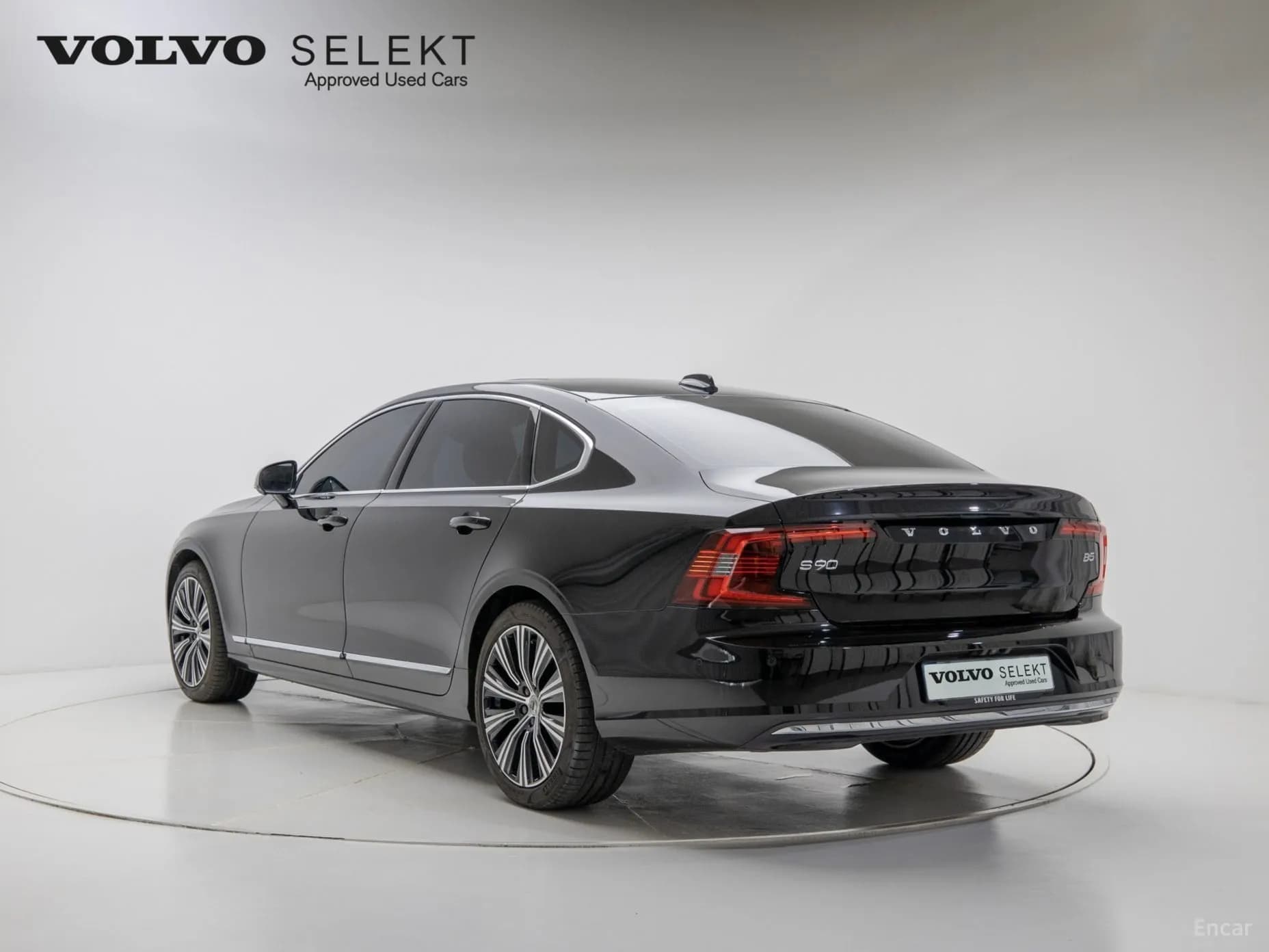 S90