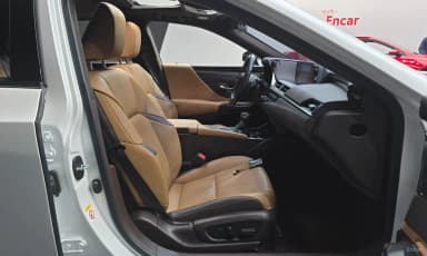 ES300h 7th Generation