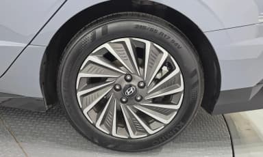 Sonata The Edge Hybrid (DN8)