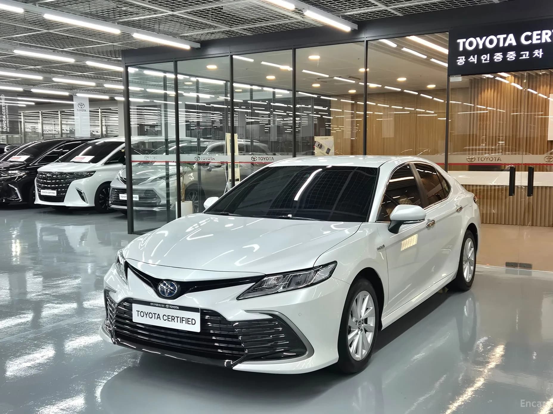Camry (XV70)