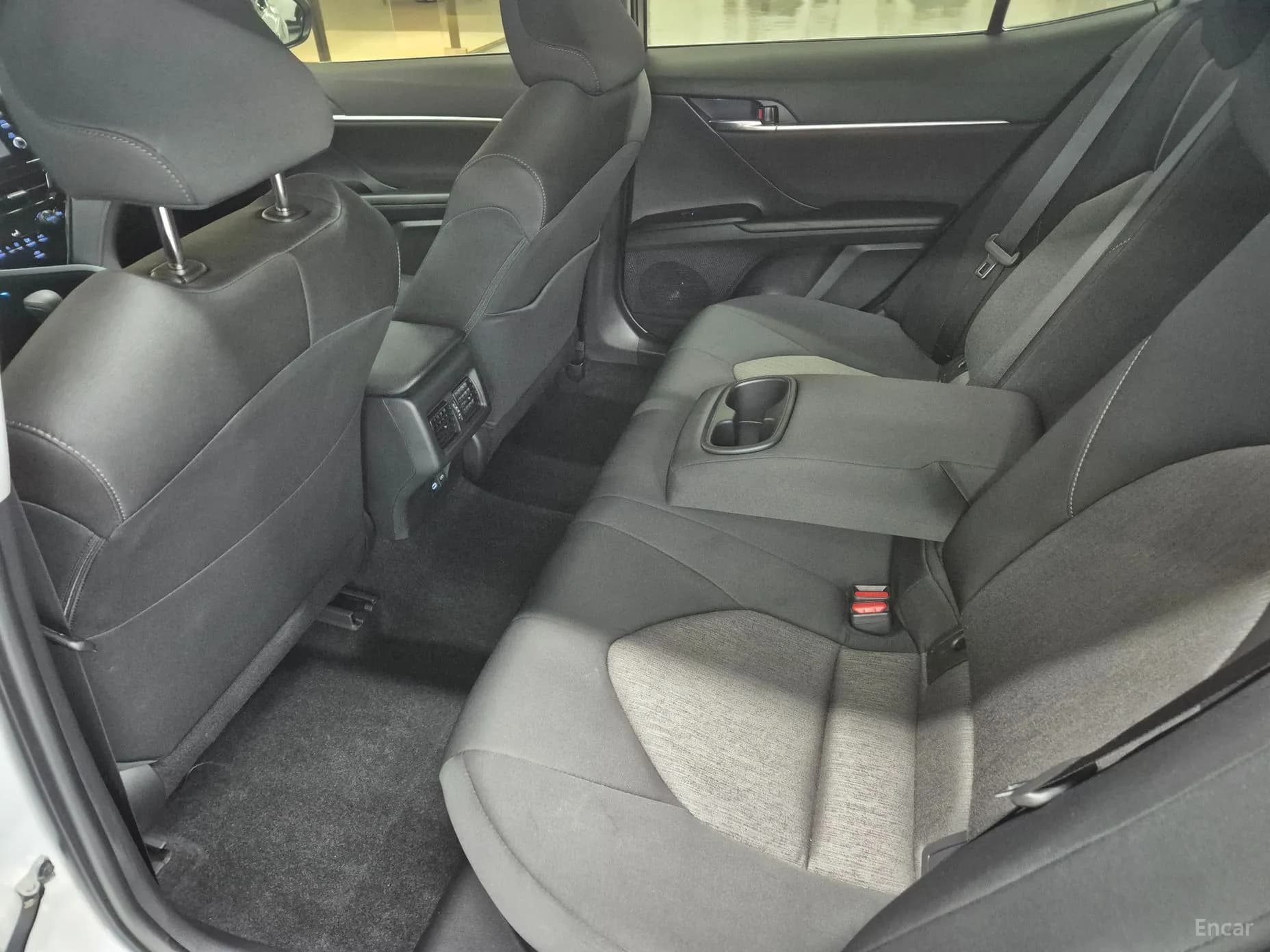 Camry (XV70)